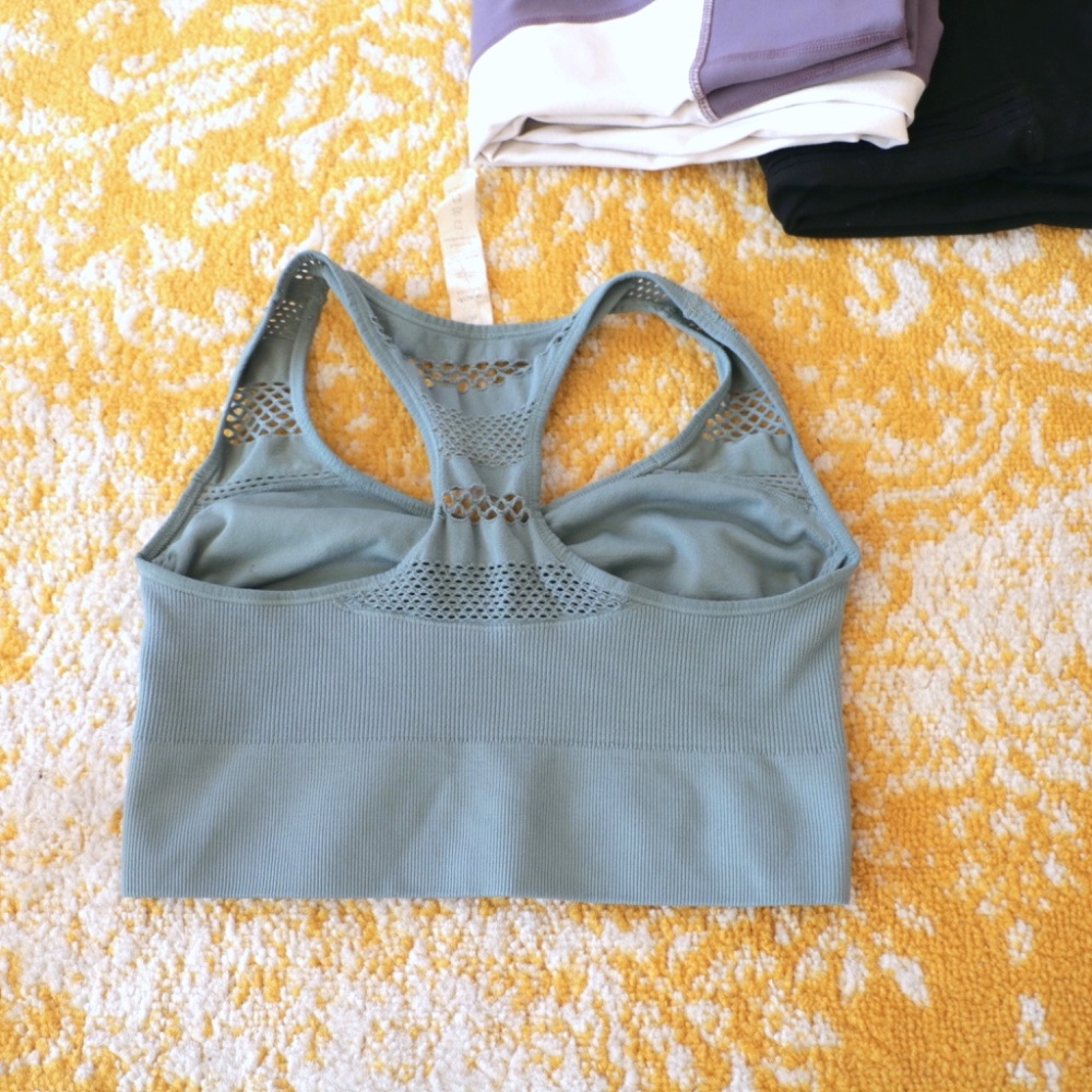 Fabletics + Avocado Workout Bundle - image 2